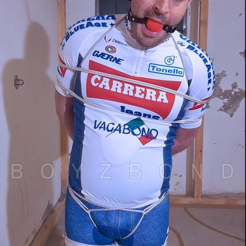 Oh, you're ballgagged ! But still much too noisy !