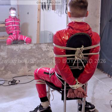 Awww, you can't see yourself in the mirror !