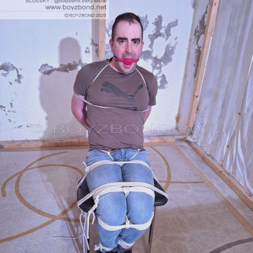 Comfy on the chair ? Time to change your gag !